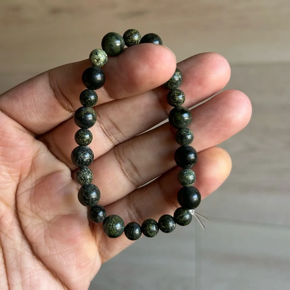 N/A •stone kambaba